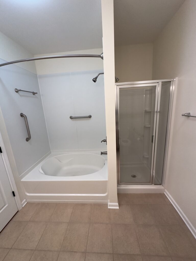 photo 3 from the Sugar Cookies bathroom remodeling project by ARTOS