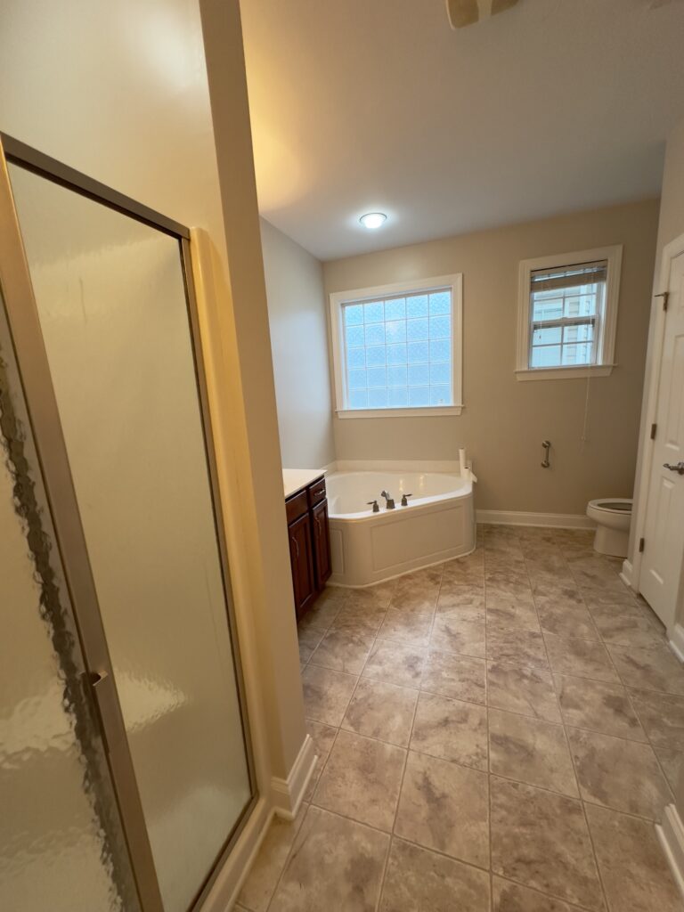 photo 3 from the True North bathroom remodeling project by ARTOS