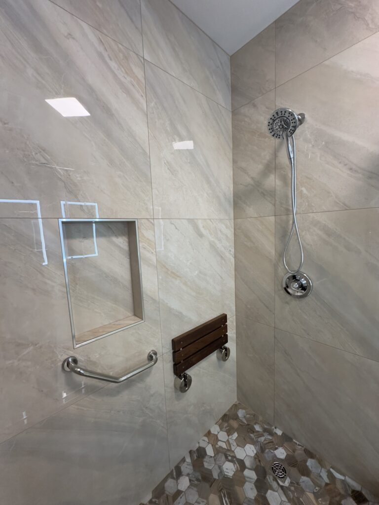 photo 4 from the Sugar Cookies bathroom remodeling project by ARTOS