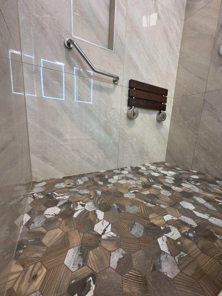 photo 6 from the Sugar Cookies bathroom remodeling project by ARTOS